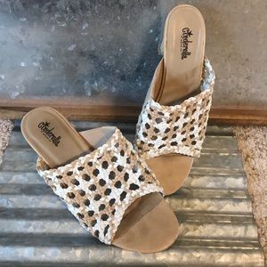 Cinderella size 4w ladies shoes